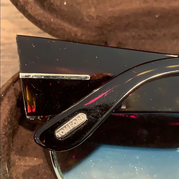 Mint condition TOM FORD sunglasses main image 6